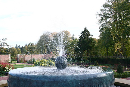 Thistle Fountain - Dumfries House